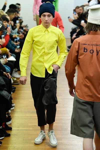 Look 2